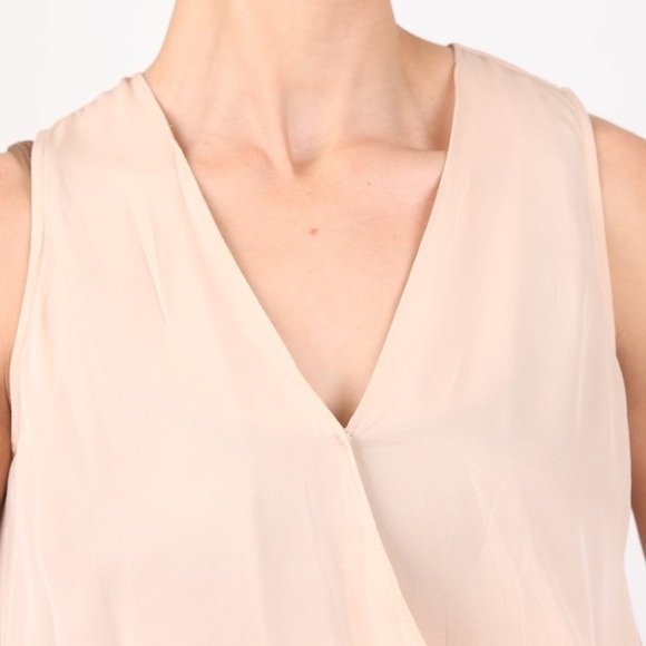 NWT L'AGENCE Blush Beige Silk Chiffon Sleeveless V-Neck Draped Wrap Front Top XS - Picture 9 of 11
